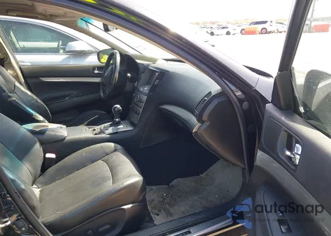 2015 Infiniti Q40 из США, поврежденный, VIN JN1CV6AP4FM580483